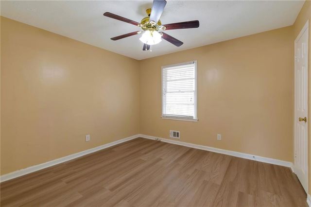 4234 Rockbridge Heights Drive, Stone Mountain, GA 30083