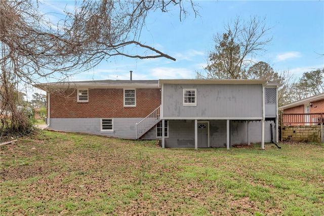 4234 Rockbridge Heights Drive, Stone Mountain, GA 30083