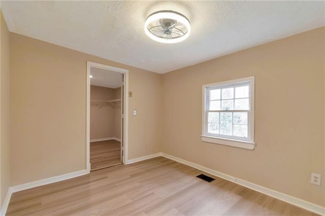 4234 Rockbridge Heights Drive, Stone Mountain, GA 30083