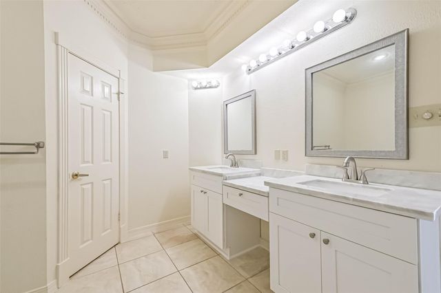 1410 Osborne Drive, Friendswood, TX 77546