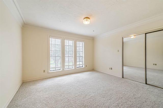 1410 Osborne Drive, Friendswood, TX 77546