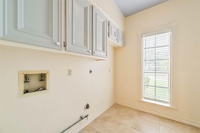 1410 Osborne Drive, Friendswood, TX 77546