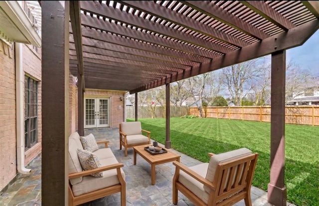 1410 Osborne Drive, Friendswood, TX 77546