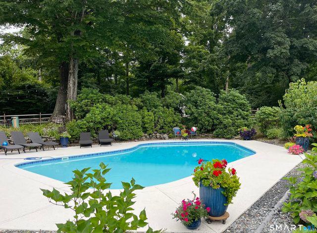 340 Wooding Hill Road, Bethany, CT 06524