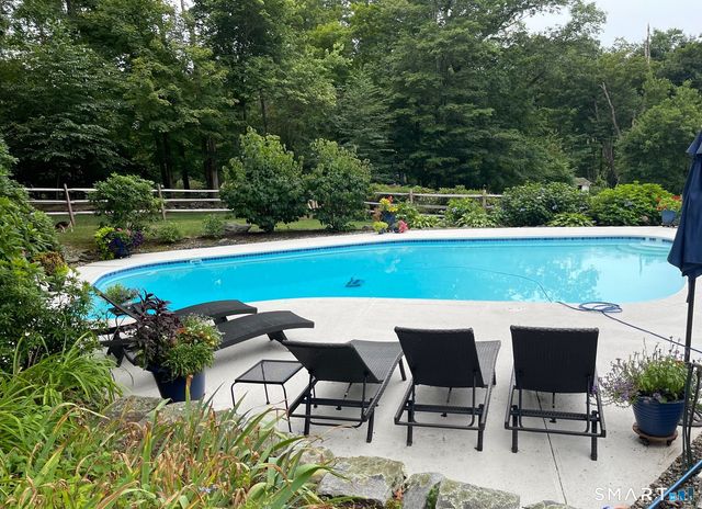 340 Wooding Hill Road, Bethany, CT 06524