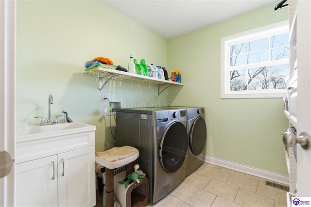 618 Trinity Drive, Rineyville, KY 40162