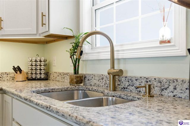 618 Trinity Drive, Rineyville, KY 40162