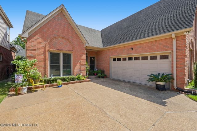 6442 Renee Drive, Olive Branch, MS 38654