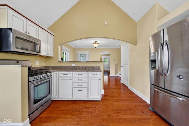 104 Walnut Street, Southport, IN 46227