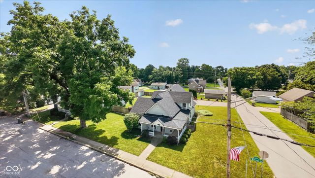 104 Walnut Street, Southport, IN 46227