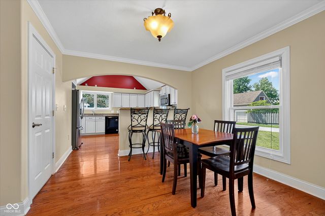104 Walnut Street, Southport, IN 46227