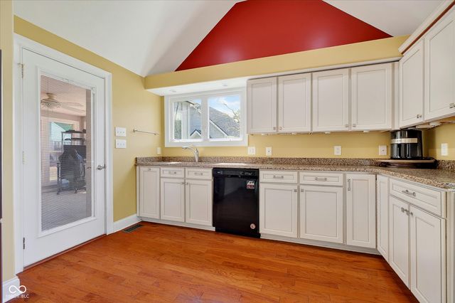 104 Walnut Street, Southport, IN 46227