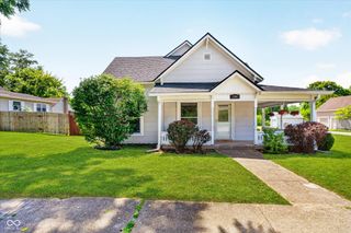 104 Walnut Street, Southport, IN 46227