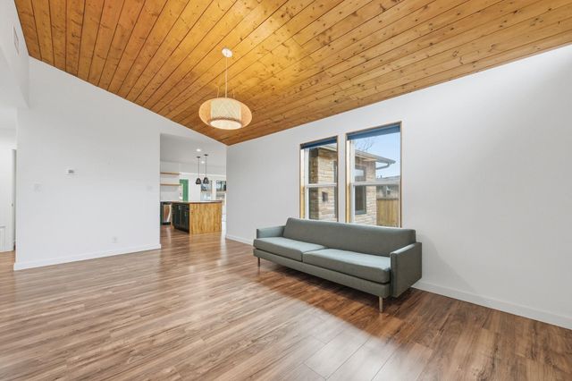 2903 Pecan CIR, Austin, TX 78723