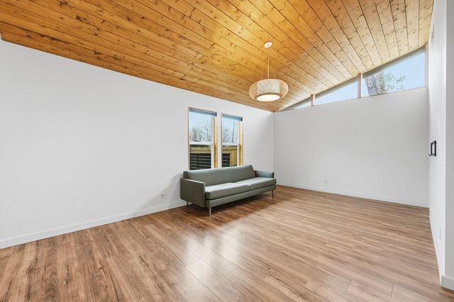 2903 Pecan CIR, Austin, TX 78723