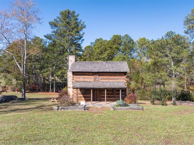 6728 Leigh Street, Flowery Branch, GA 30542