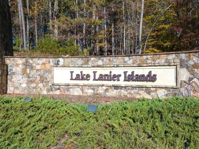 6728 Leigh Street, Flowery Branch, GA 30542