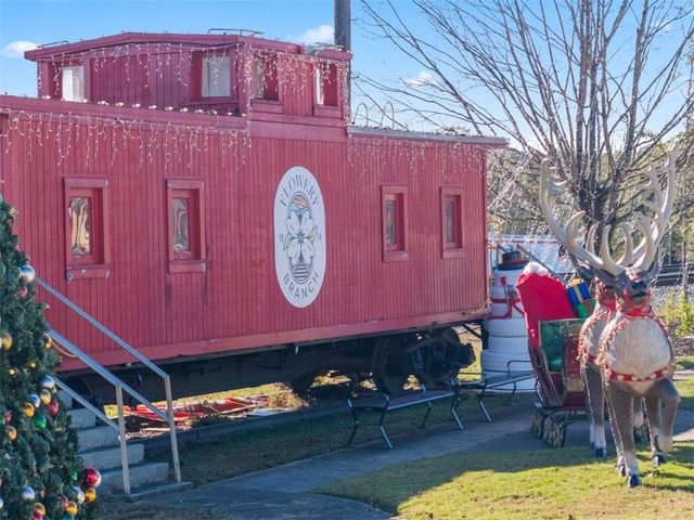 6728 Leigh Street, Flowery Branch, GA 30542