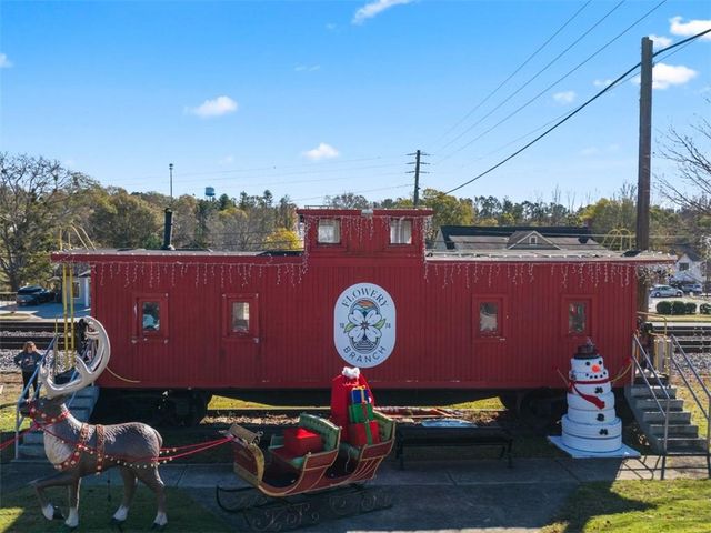 6728 Leigh Street, Flowery Branch, GA 30542