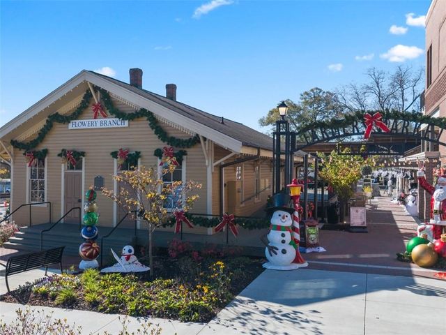 6728 Leigh Street, Flowery Branch, GA 30542