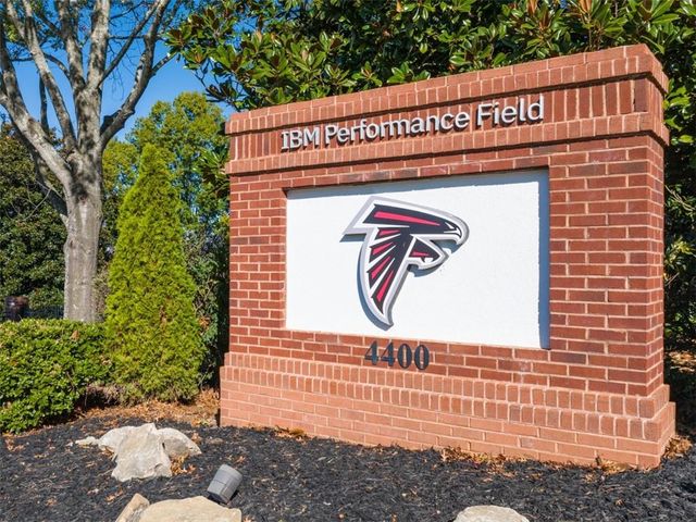 6728 Leigh Street, Flowery Branch, GA 30542