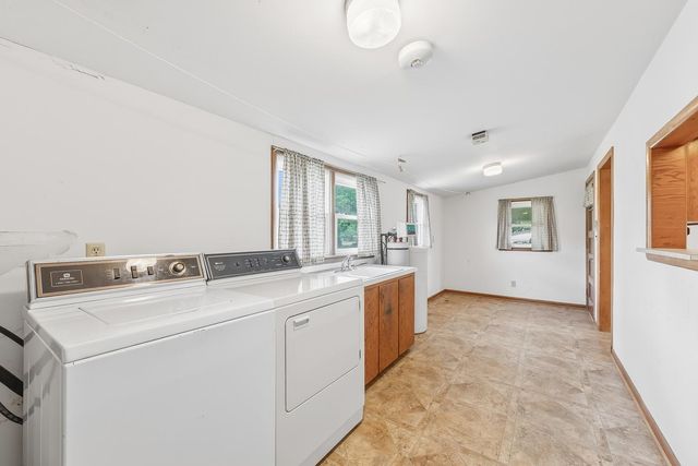 10283 SW White Rd, Augusta, KS 67010