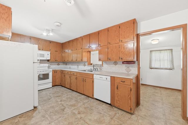 10283 SW White Rd, Augusta, KS 67010