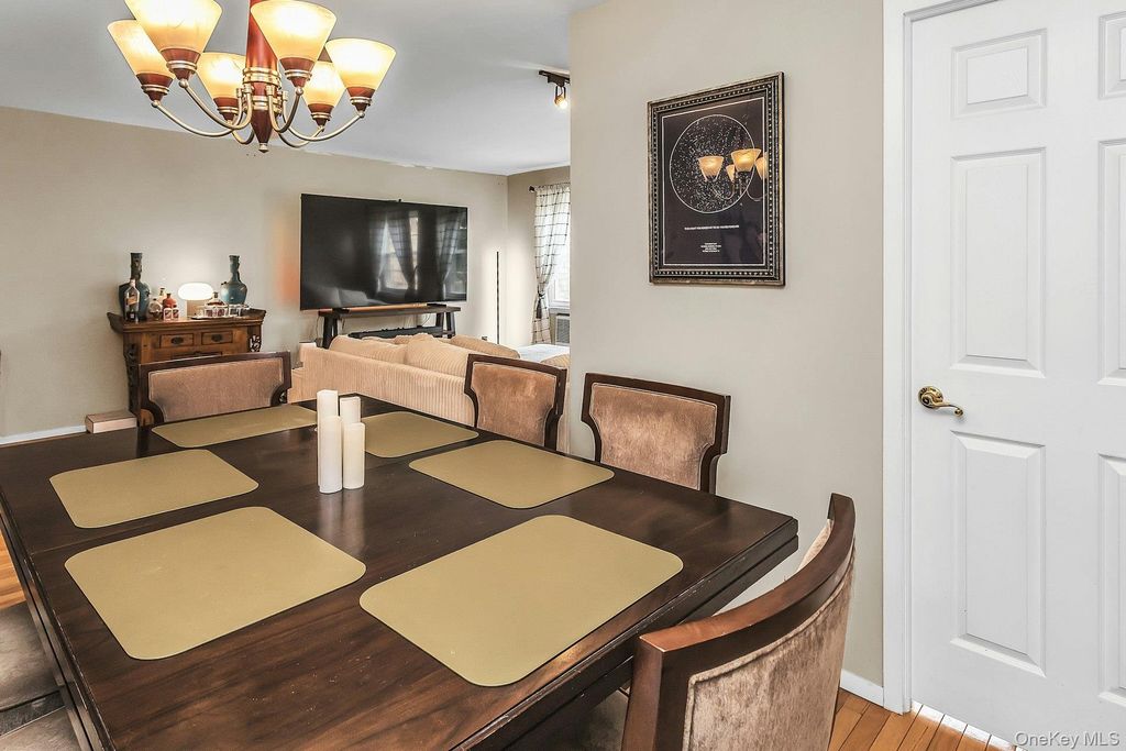 13-24 208th Place 167-U, Bayside, NY 11360 — photo 4