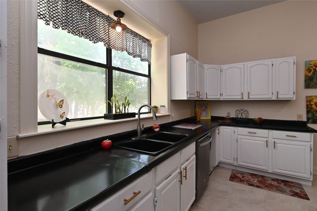 1220 N 18th Street, Waco, TX 76707