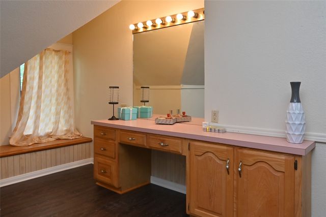 1220 N 18th Street, Waco, TX 76707