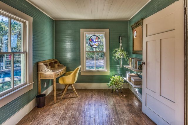 20984 Fm 1094, New Ulm, TX 78950