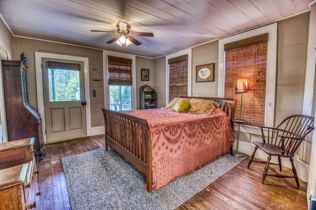 20984 Fm 1094, New Ulm, TX 78950