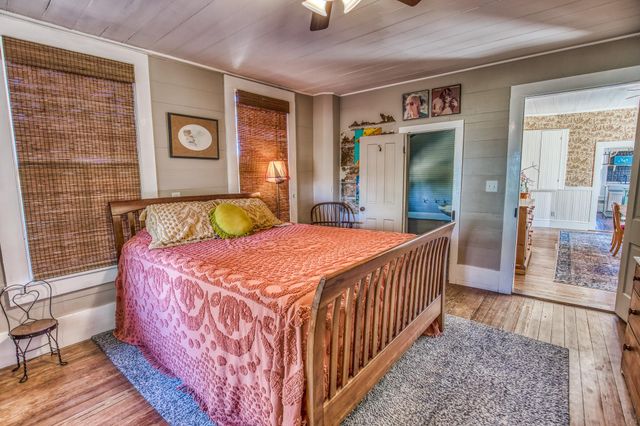 20984 Fm 1094, New Ulm, TX 78950