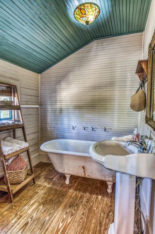 20984 Fm 1094, New Ulm, TX 78950