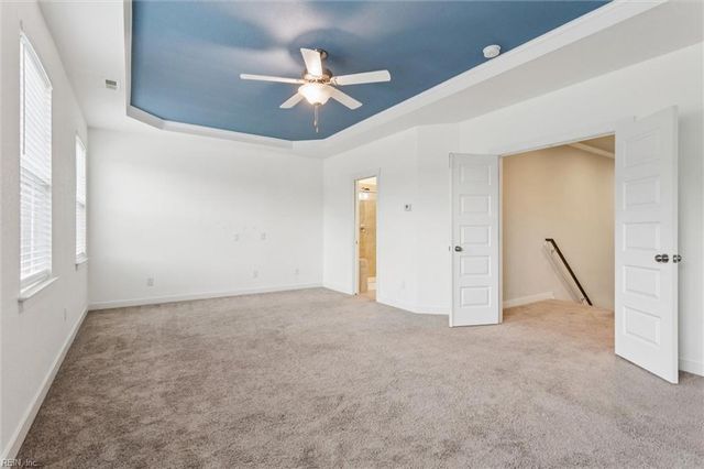 333 Sikeston LN, Chesapeake, VA 23322