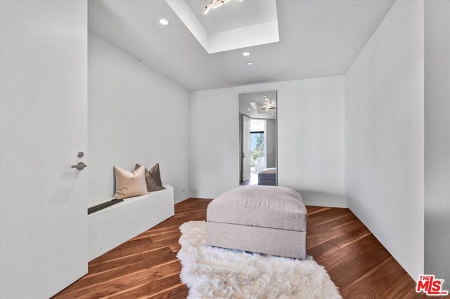 8526 Hollywood Boulevard, Los Angeles, CA 90069
