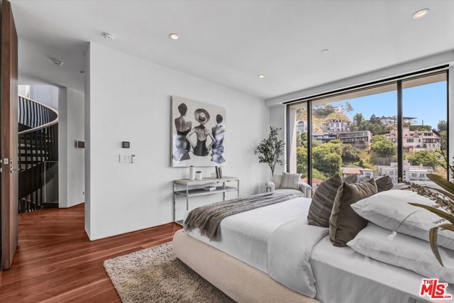 8526 Hollywood Boulevard, Los Angeles, CA 90069