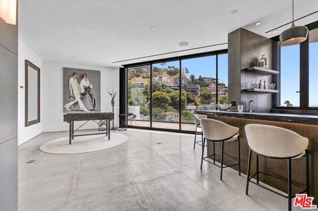 8526 Hollywood Boulevard, Los Angeles, CA 90069
