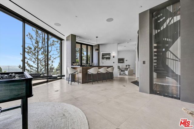 8526 Hollywood Boulevard, Los Angeles, CA 90069