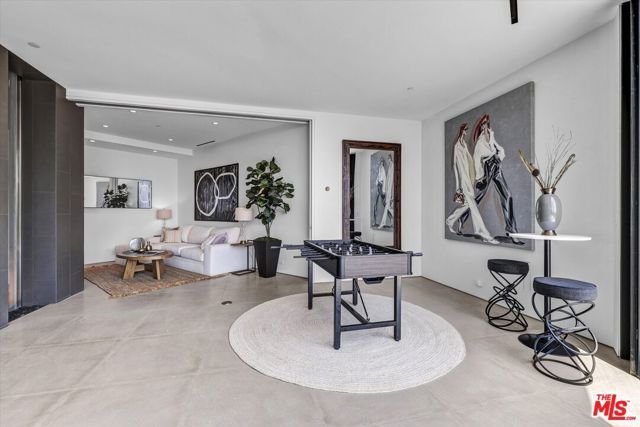 8526 Hollywood Boulevard, Los Angeles, CA 90069