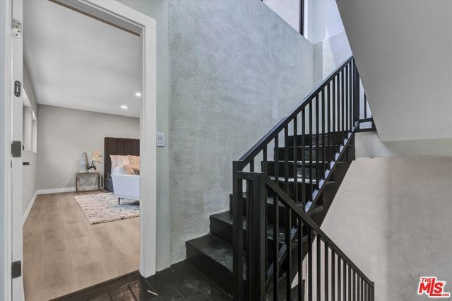 8526 Hollywood Boulevard, Los Angeles, CA 90069