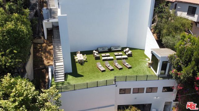 8526 Hollywood Boulevard, Los Angeles, CA 90069
