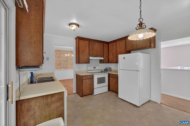 1610 REDWING LN, Charlottesville, VA 22911
