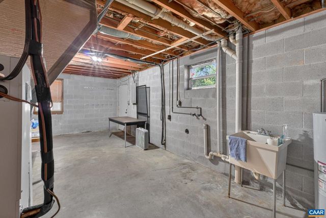 1610 REDWING LN, Charlottesville, VA 22911