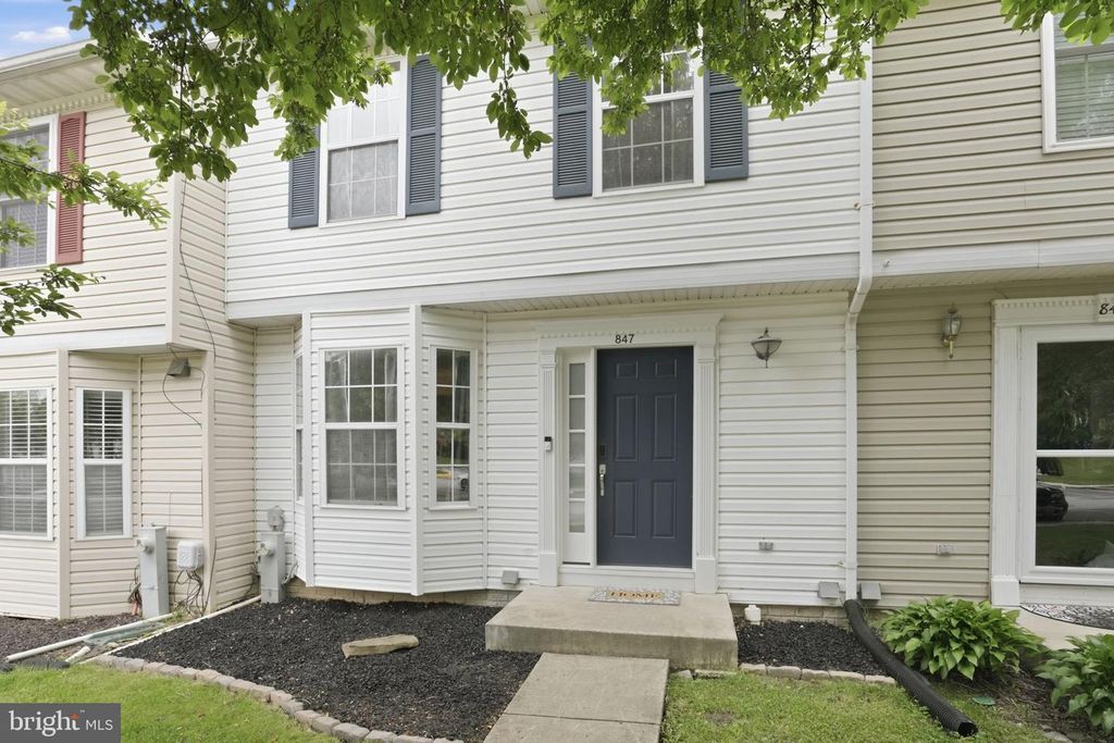 847 MEDINAH CIR, Westminster, MD 21158