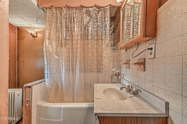 1308 South Eastman Road, Kingsport, TN 37660