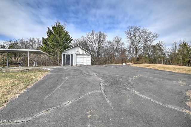 1308 South Eastman Road, Kingsport, TN 37660