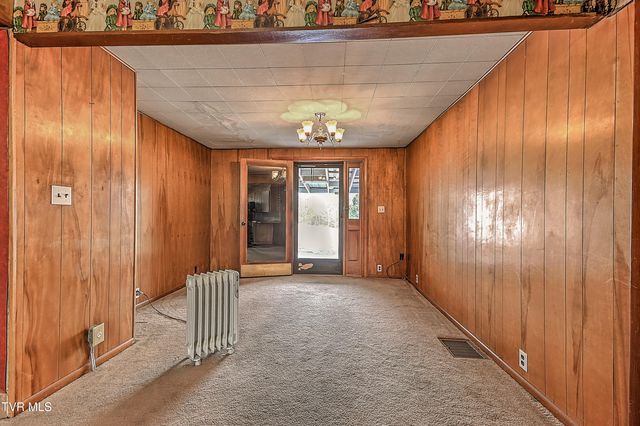 1308 South Eastman Road, Kingsport, TN 37660