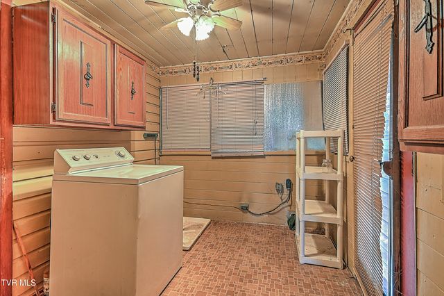 1308 South Eastman Road, Kingsport, TN 37660