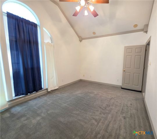 2450 W Amity Road, Salado, TX 76571